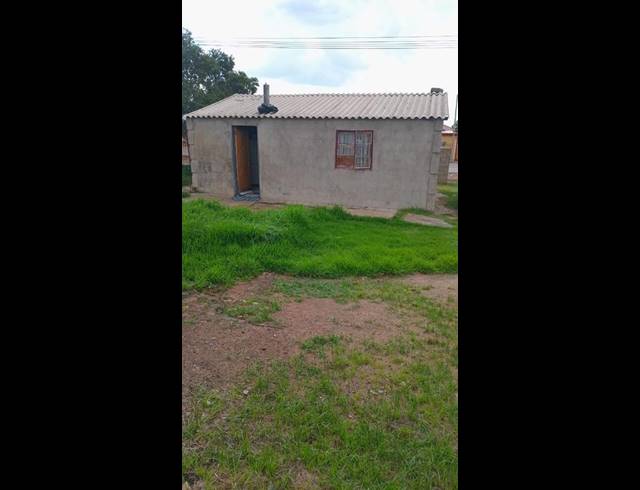 2 BEDROOM HOUSE FOR SALE IN ROCKLANDS